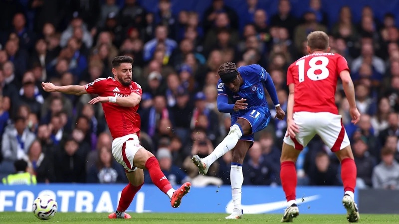 Arsenal nhắm Julian Alvarez (Atletico) và Enzo Le Fee (Sunderland): Bản thiết kế mùa hè 2026